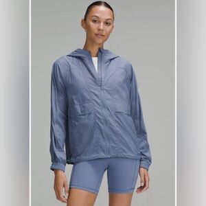 Lululemon Hood Lite Jacket Size 6 in Oasis Blue